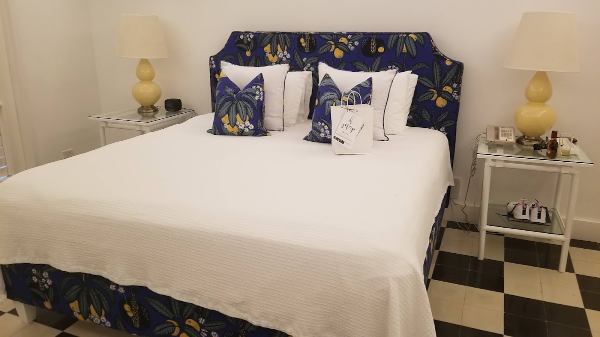 Round Hill Hotel and Villas