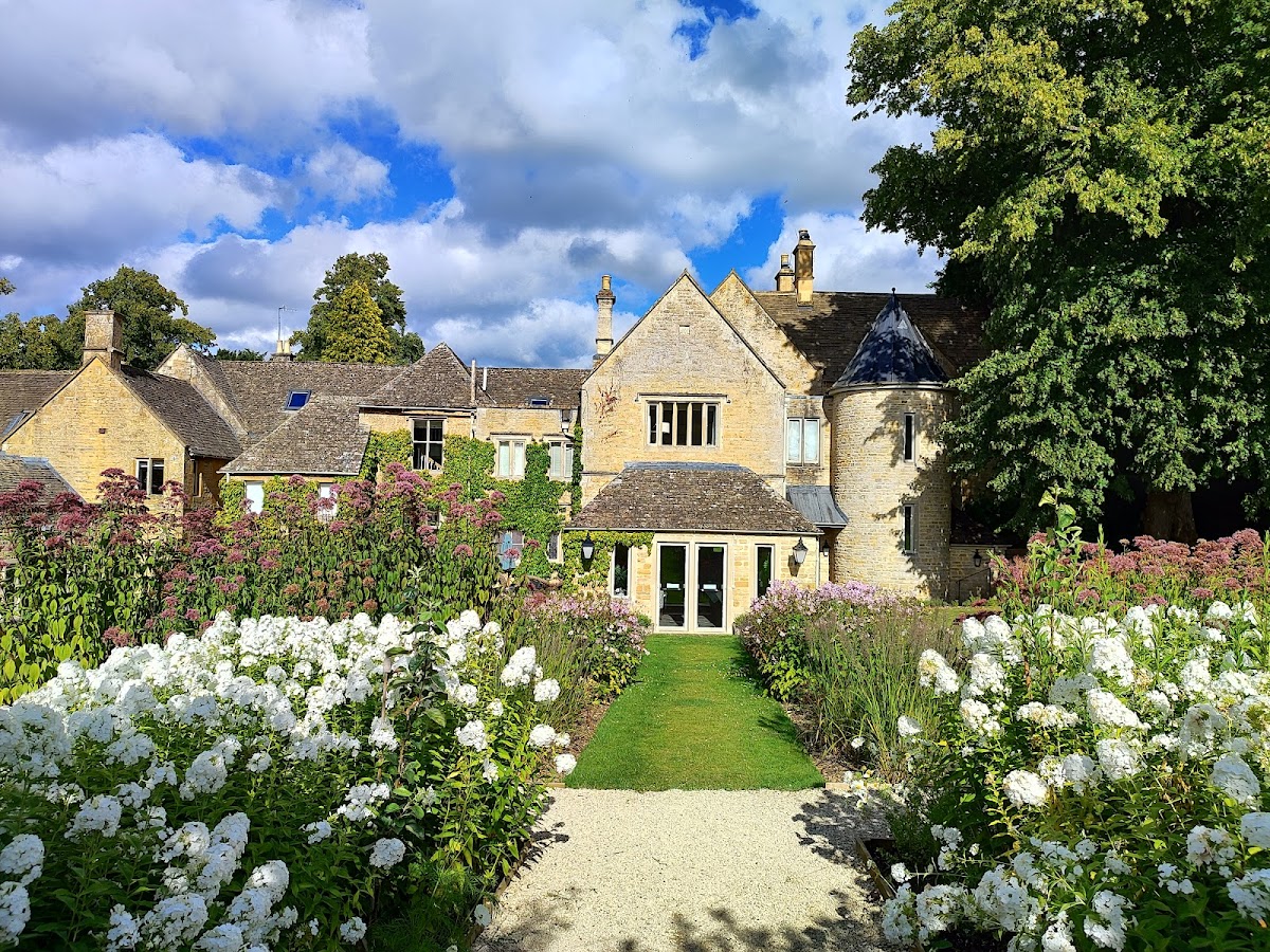 Lords Of The Manor Hotel