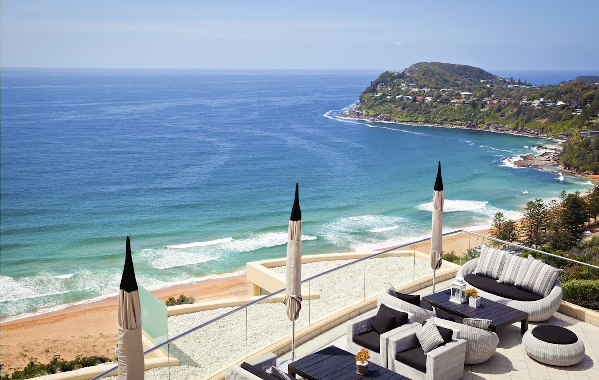 Jonah’s Restaurant & Boutique Hotel