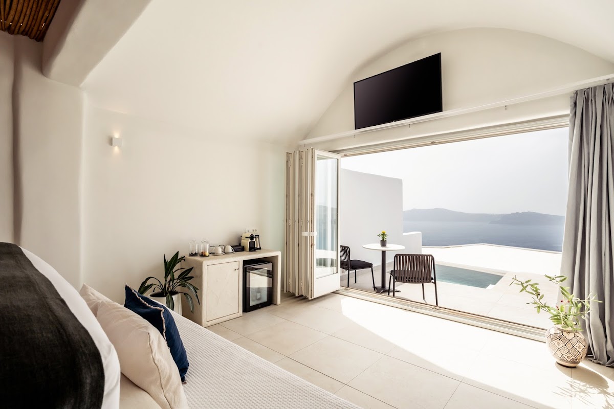 Rocabella Santorini