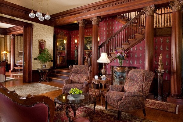 Churchill Manor