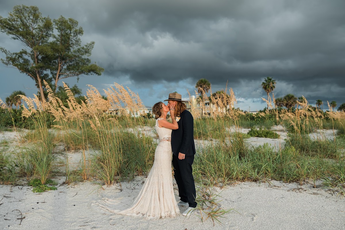 Tide the Knot Beach Weddings