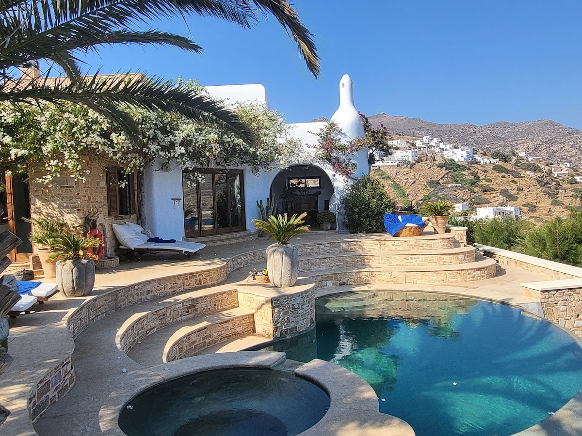 Cycladic Gem Luxury Villa