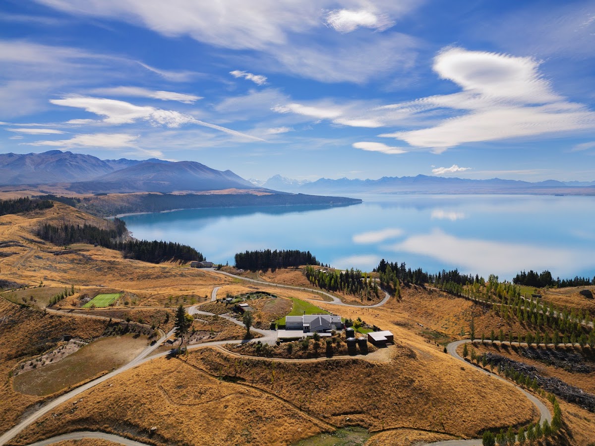 Mt Cook Lakeside Retreat, High Country Estate | Luxury Villas | Observatory | Weddings | Restaurant