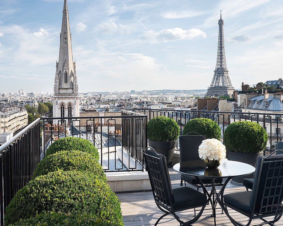 Four Seasons Hotel George V, Paris