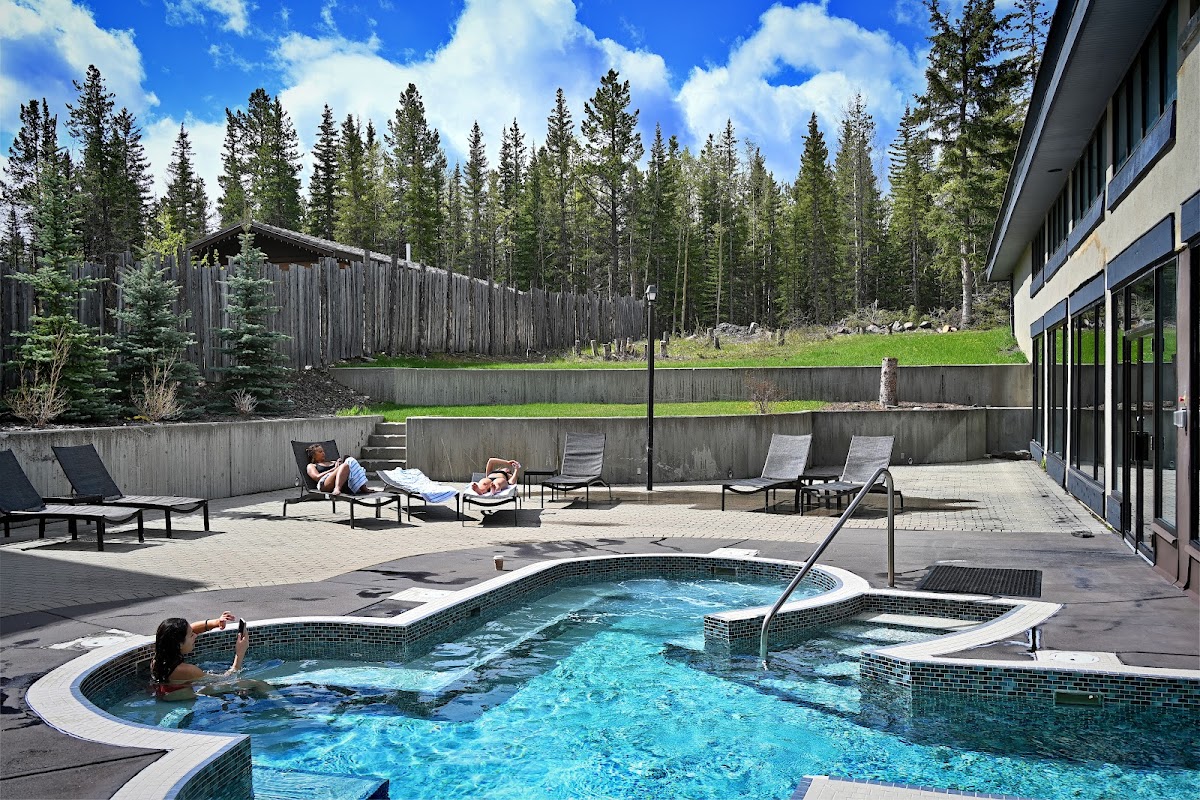 Pomeroy Kananaskis Mountain Lodge