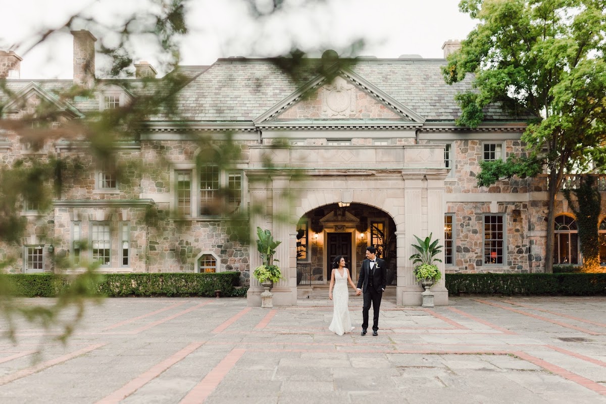 Graydon Hall Manor