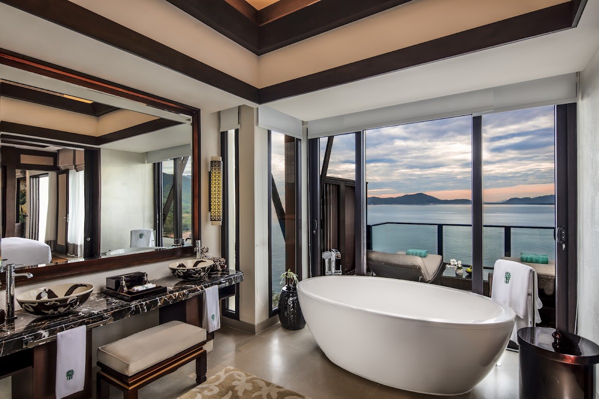 Banyan Tree Lang Co Vietnam