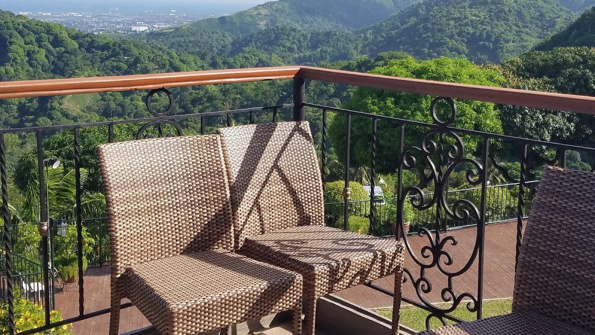 Chateau de Busay Inn & Restaurant