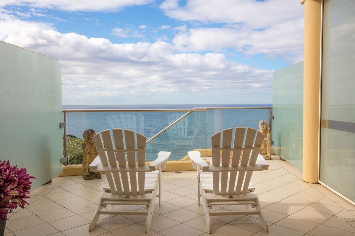 Jonah’s Restaurant & Boutique Hotel