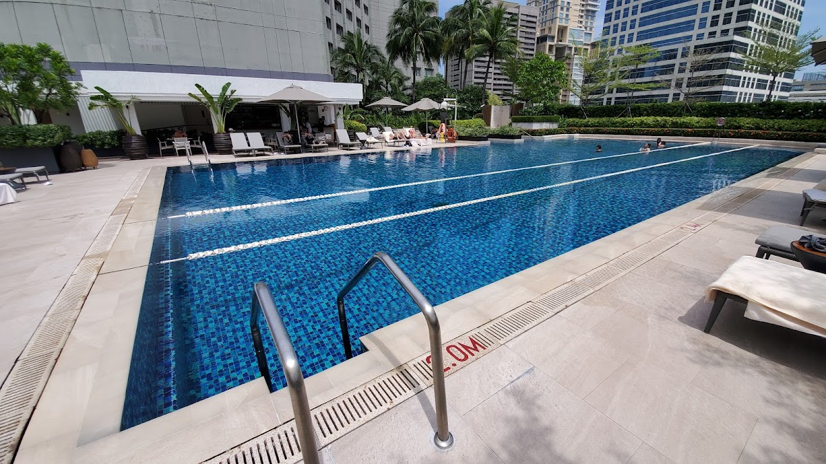 Makati Shangri-La, Manila