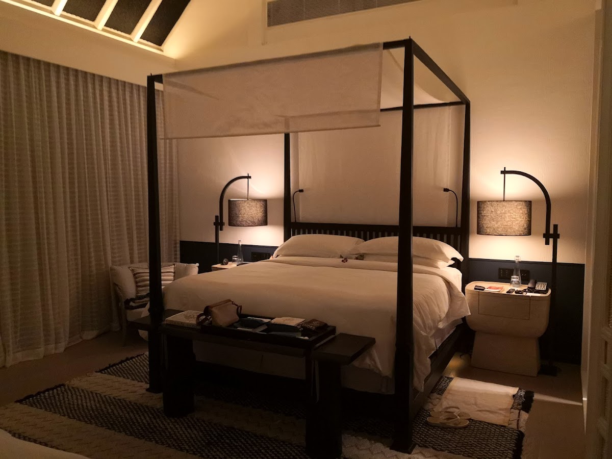 Four Seasons Resort Maldives at Landaa Giraavaru